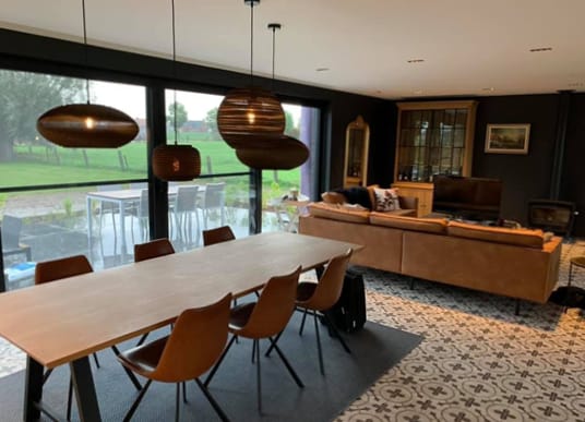 woonkamer zwart industrieel